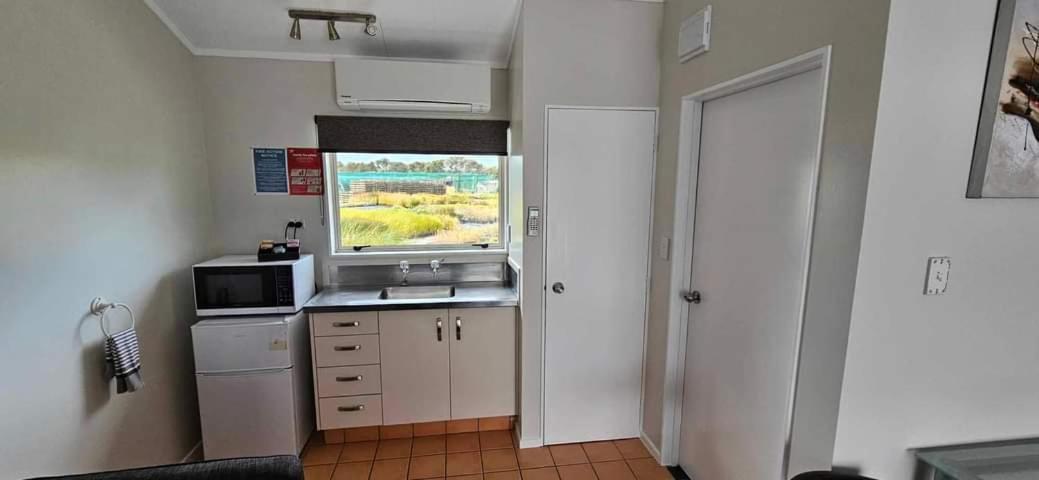 Sunnydays Motel Gisborne Esterno foto